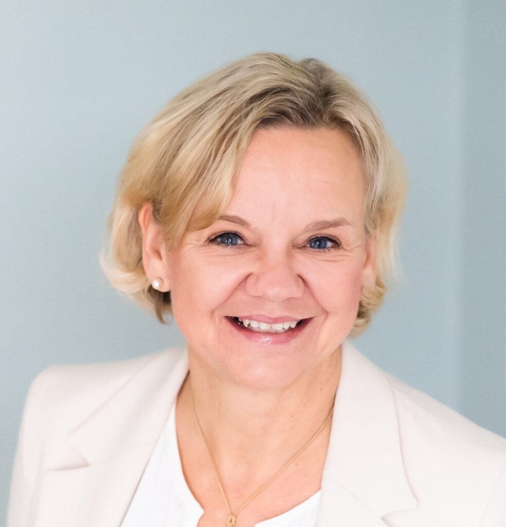 Kerstin Meyer-Leive, Expertin für risikofreie AVGS Gründung und persönliche Sicherheit.